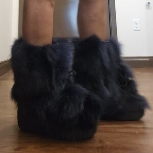 Faux Fur Winter Boots With Pom Poms in Dark Blue